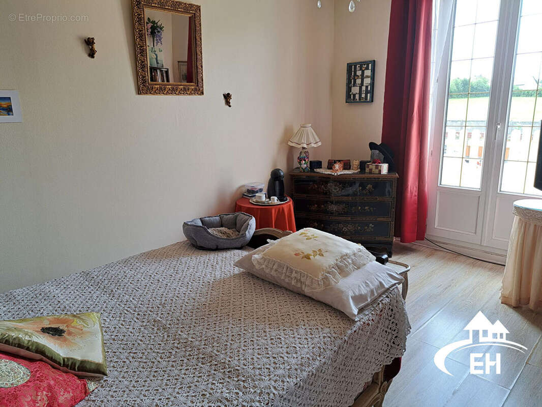 Maison à SAINTE-GAUBURGE-SAINTE-COLOMBE