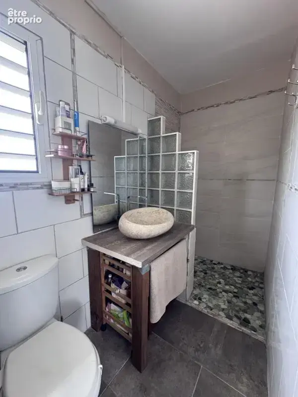 Maison T3 (80m2) + T2 (45m2) - Le Carbet 97221 - photo 7