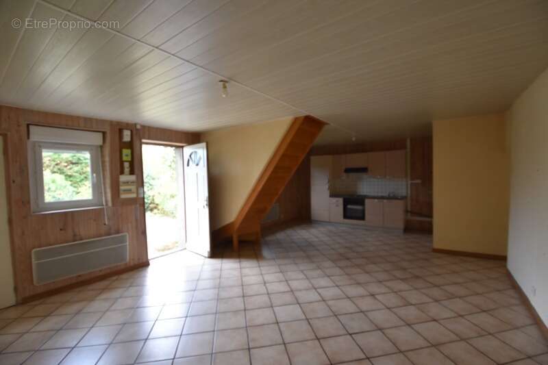 Maison à vendre 4 pièces CHALMOUX (71) - photo 2