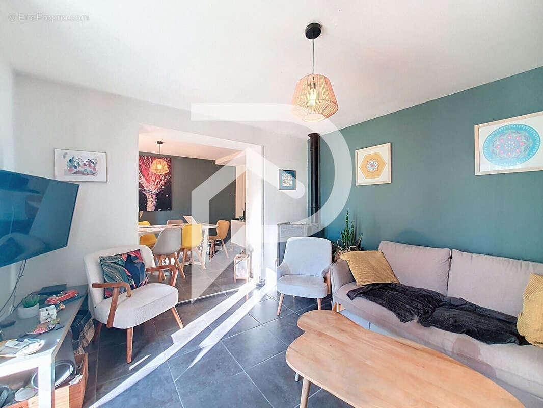 Maison à MONTELIMAR