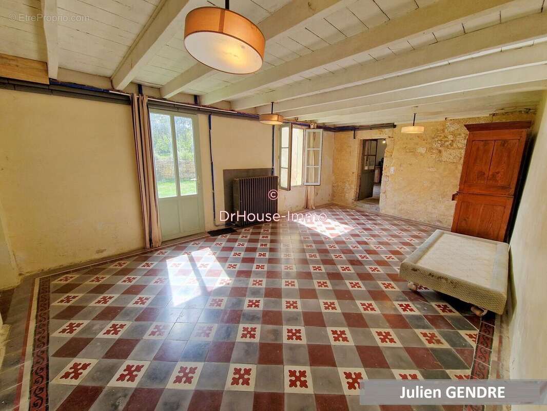 Maison 185 m² à Salles  - photo 12