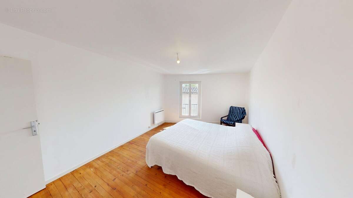 Rabastens, proche centre ville, maison T3 - photo 5