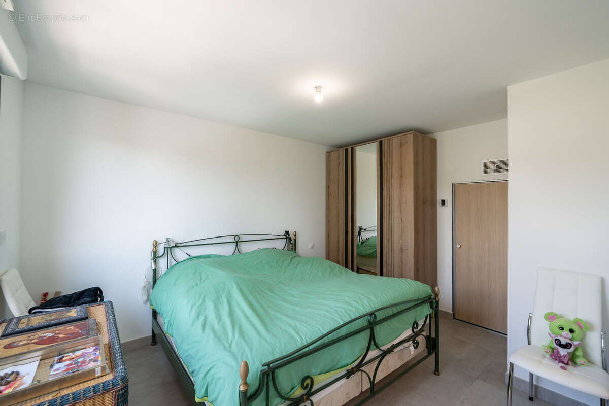 Appartement à MANDELIEU-LA-NAPOULE