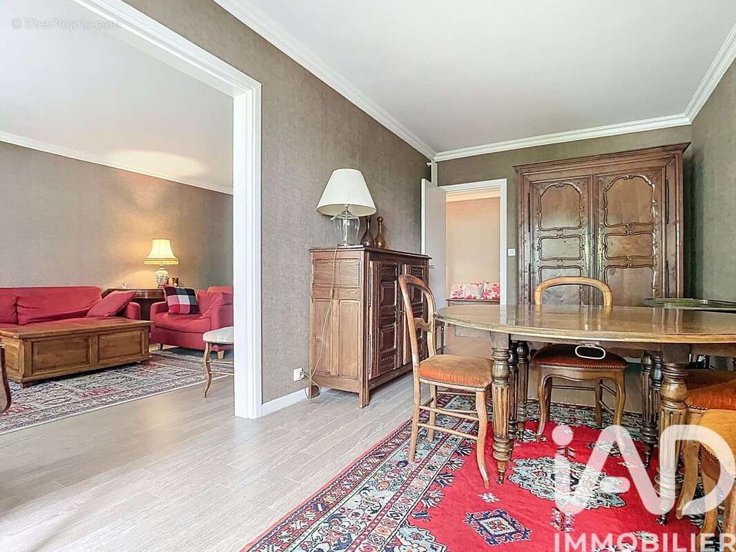 Photo 3 - Appartement à CHEVILLY-LARUE