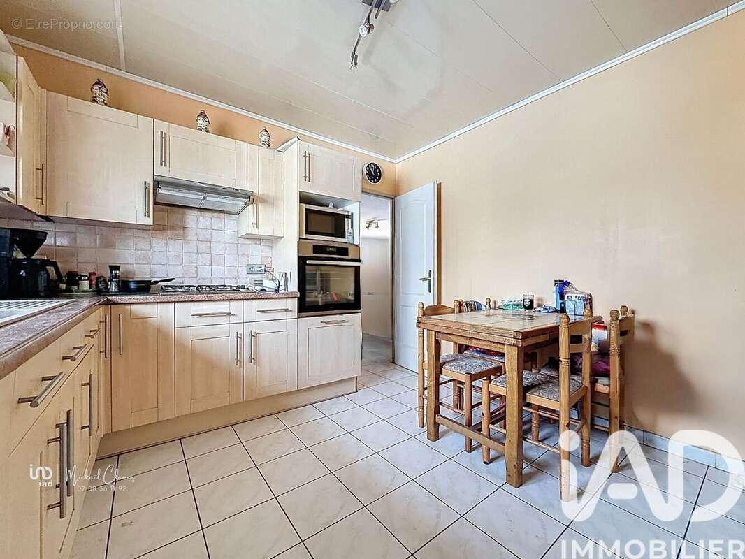 Photo 9 - Maison à BONNEVILLE