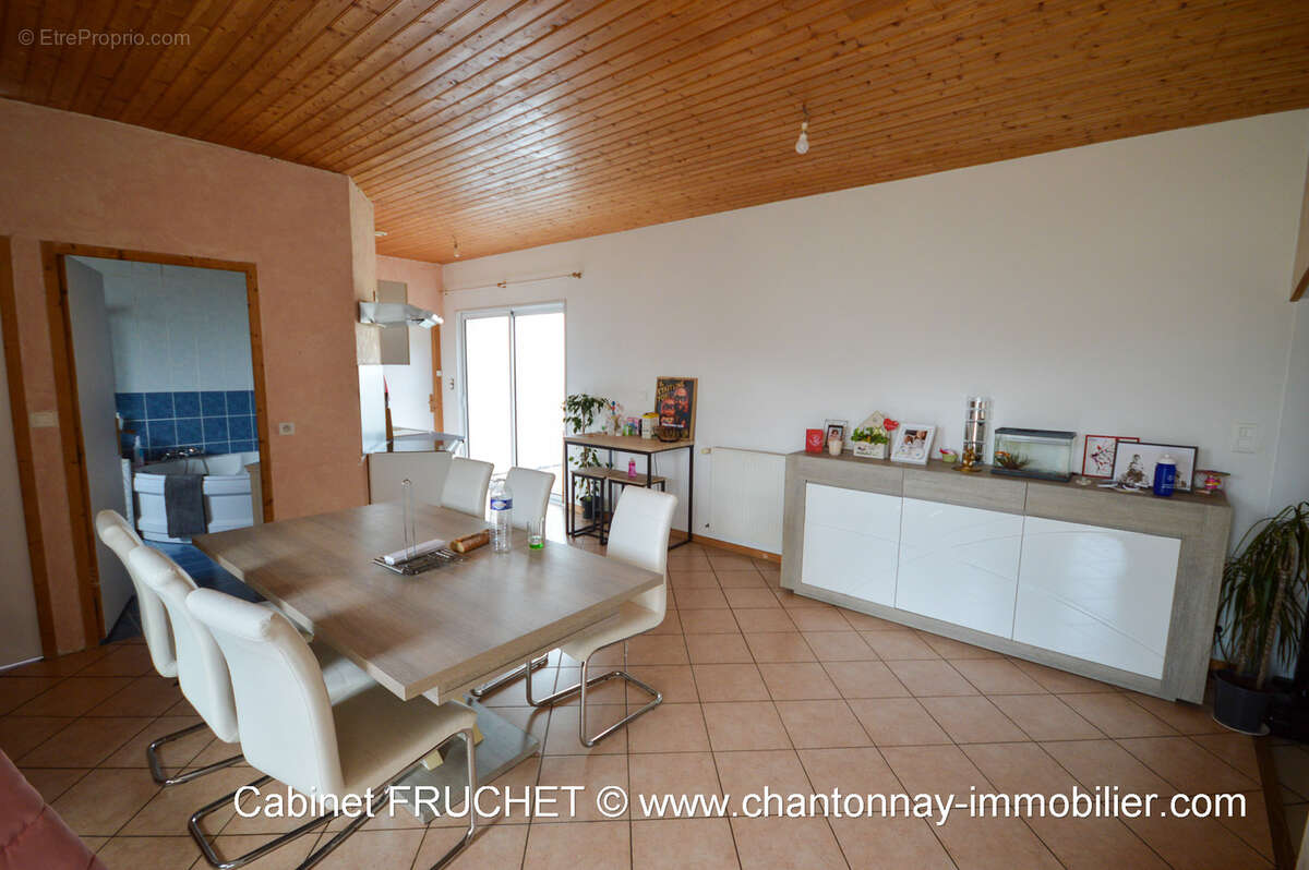 BOURNEZEAU - Agréable maison de village - photo 5