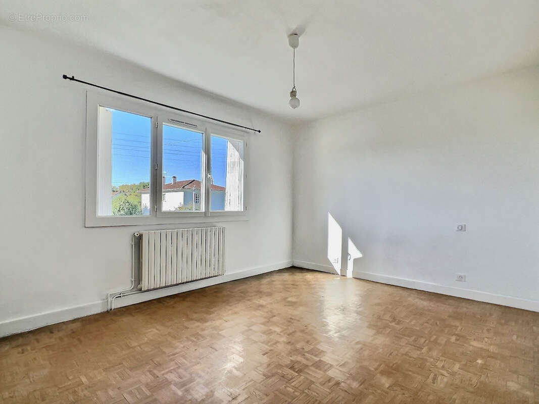 Maison à VILLENEUVE-SUR-LOT