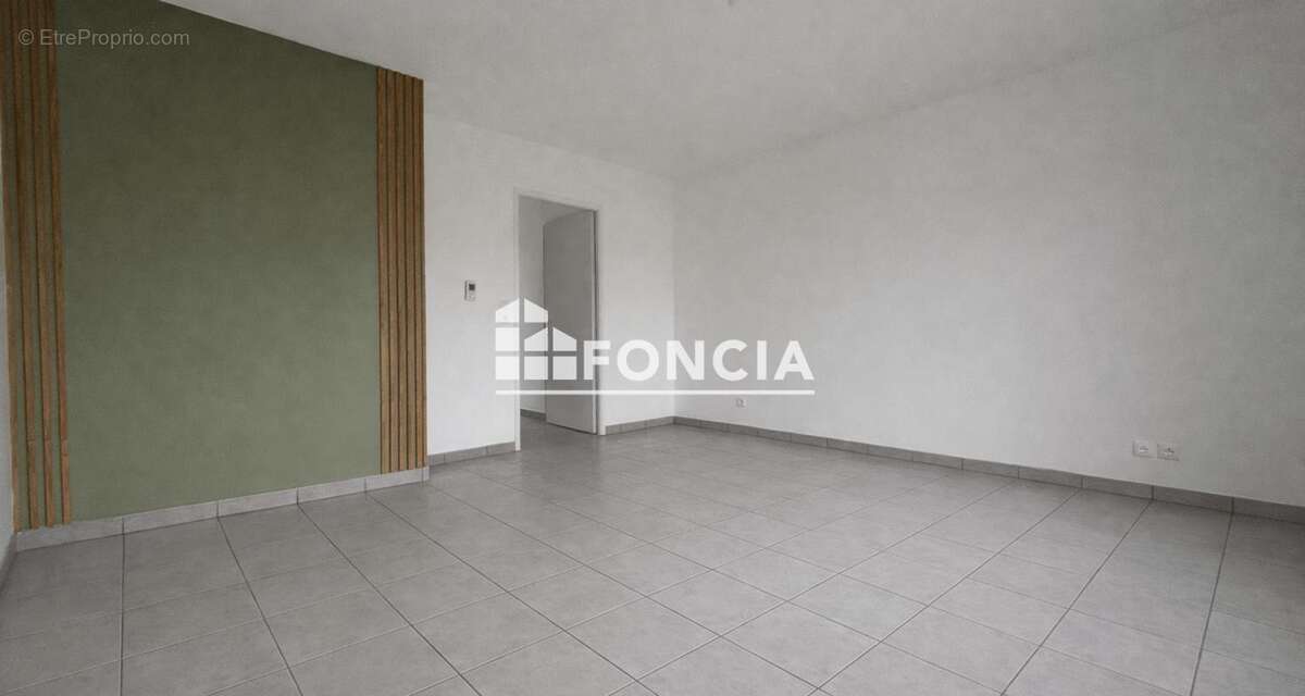 Maison à LA RIVIERE-SAINT-SAUVEUR