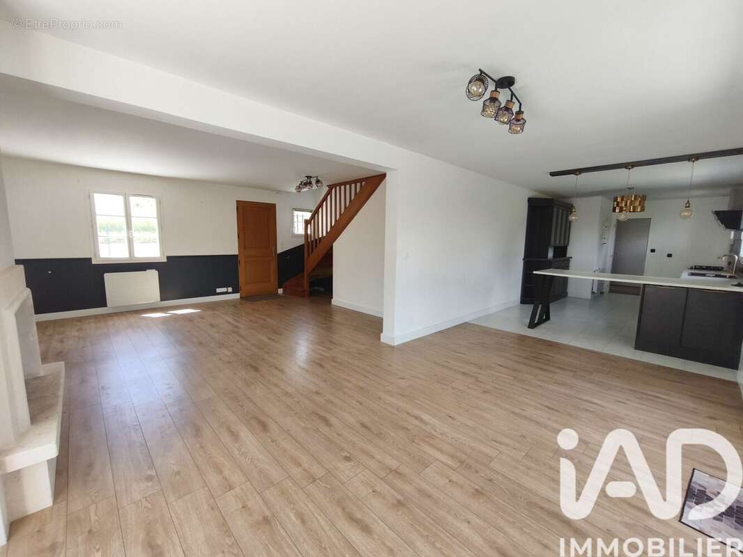 Photo 2 - Maison à VERNOU-SUR-BRENNE