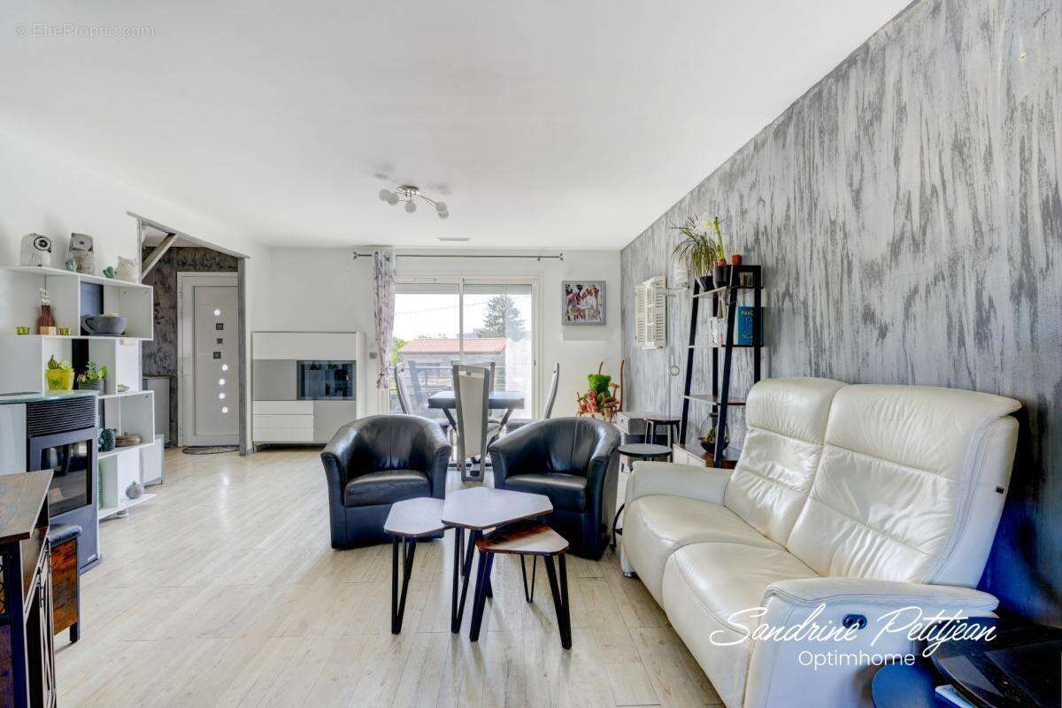 Maison à vendre 4 pièces - parcelle 997m² - Saint Maurice de Beynost 01700 - photo 5