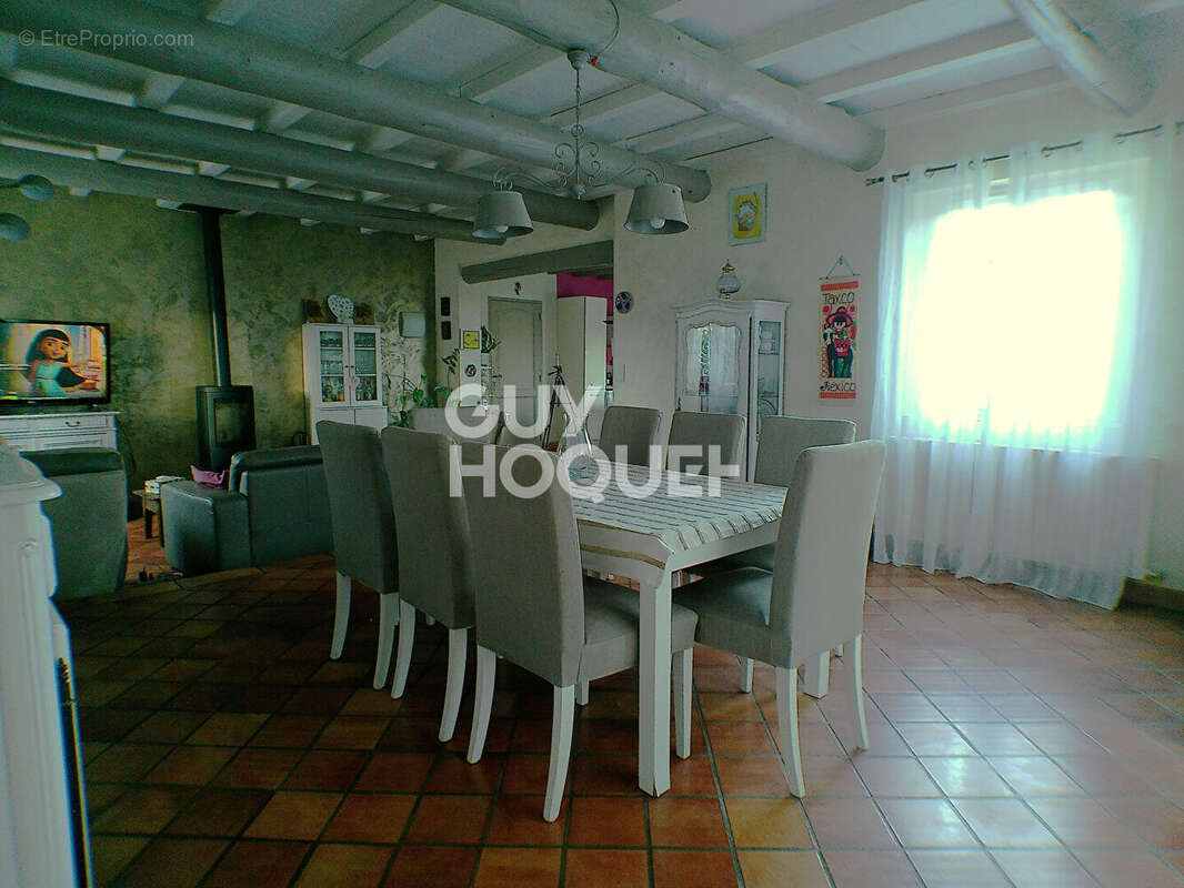 Maison à CAUMONT-SUR-DURANCE