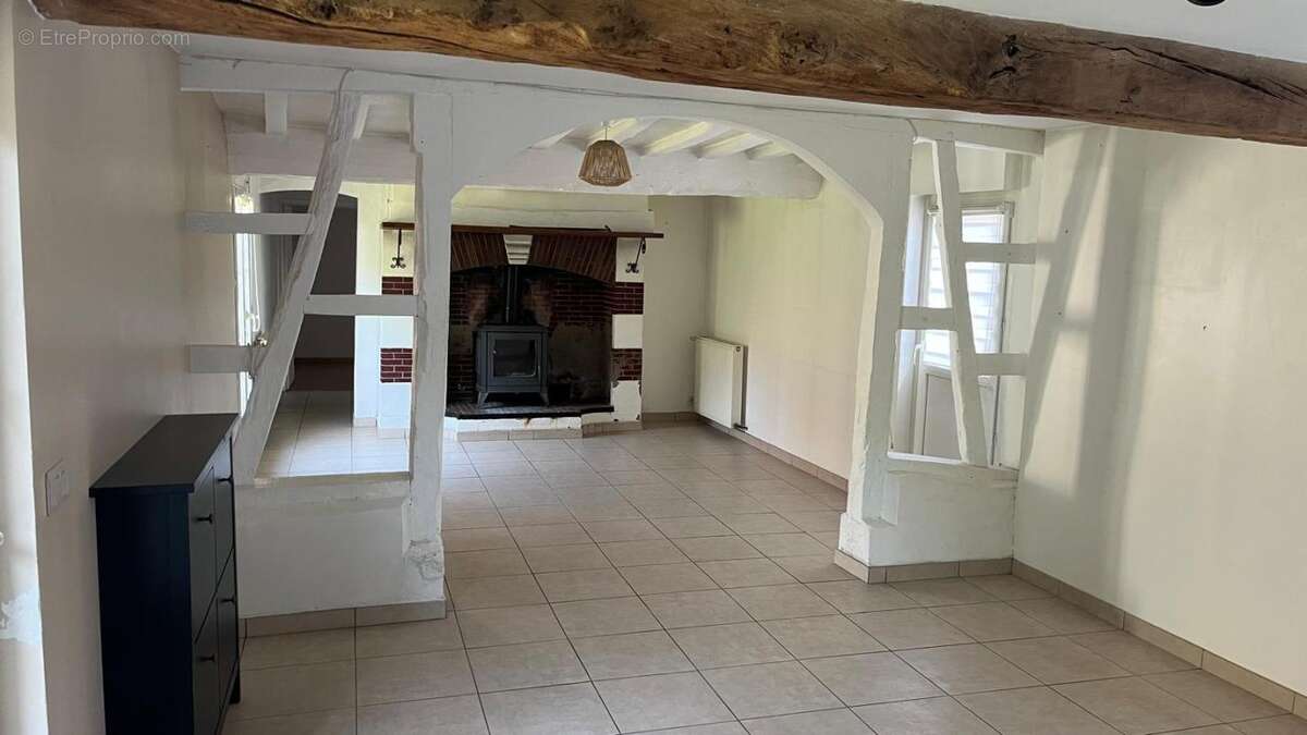 Maison normande de charme avec jardin clos, garage indépendant et pompe à chaleur à BOISSEY LE CH - photo 6