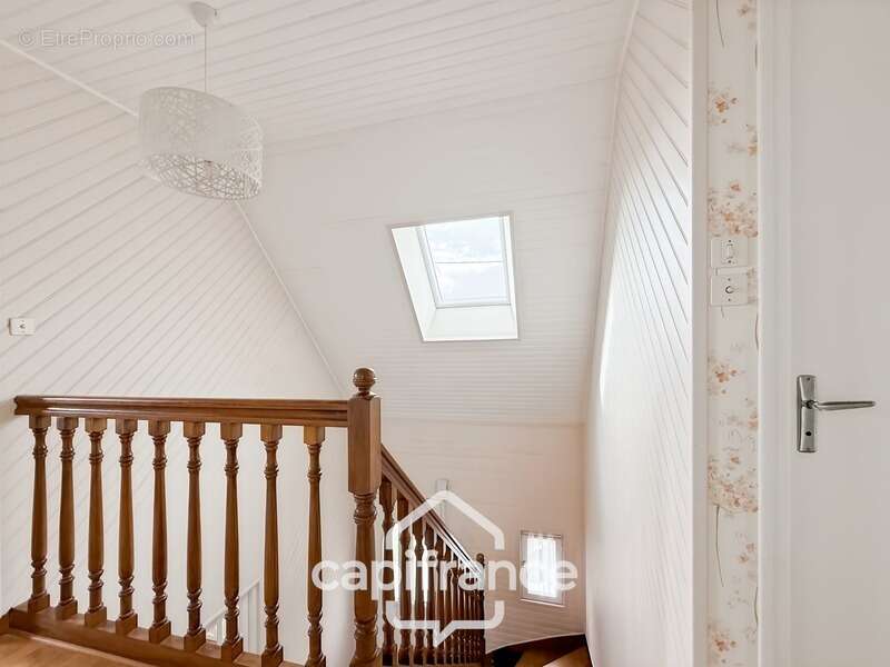 Maison à vendre 5 pièces BIEUZY LES EAUX (56) Maison familiale 4 chambres avec jardin – Pluméliau-Bieuzy - photo 16