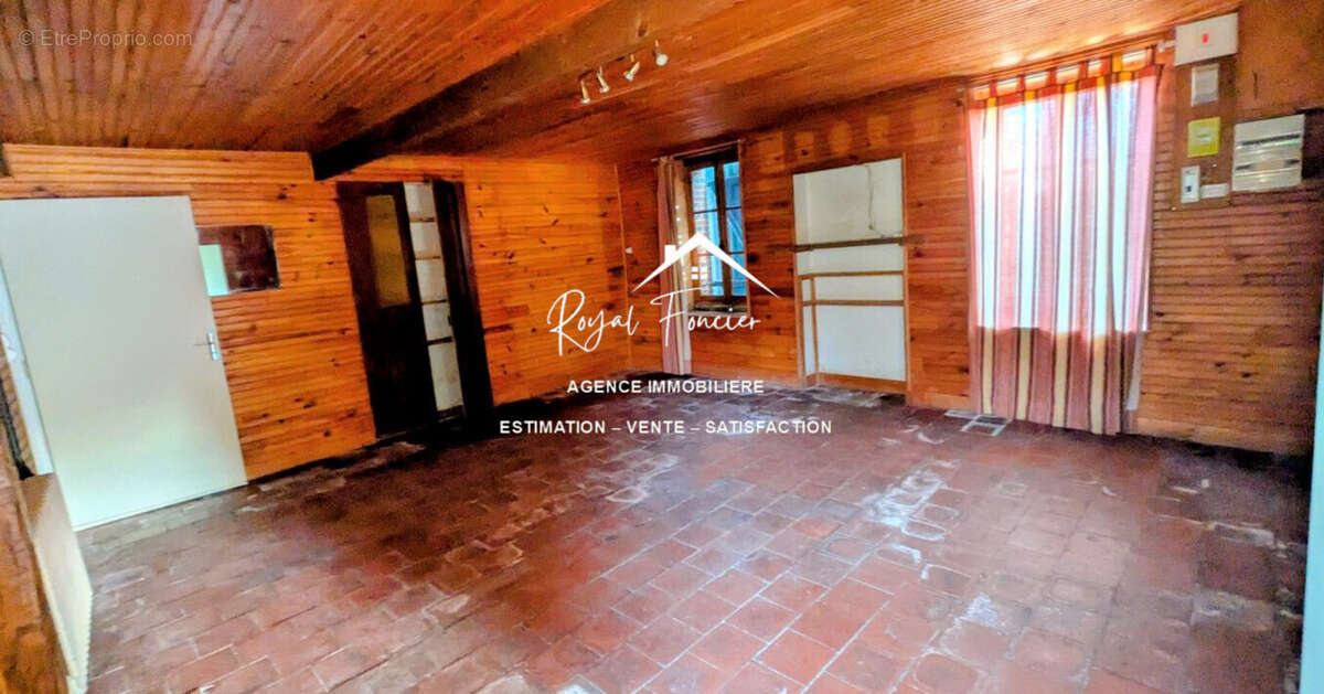 Séjour - Maison à DANGE-SAINT-ROMAIN