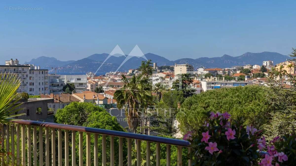 Appartement à CANNES