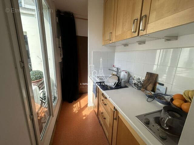 Appartement 44 m² à Paris-18e  - photo 3