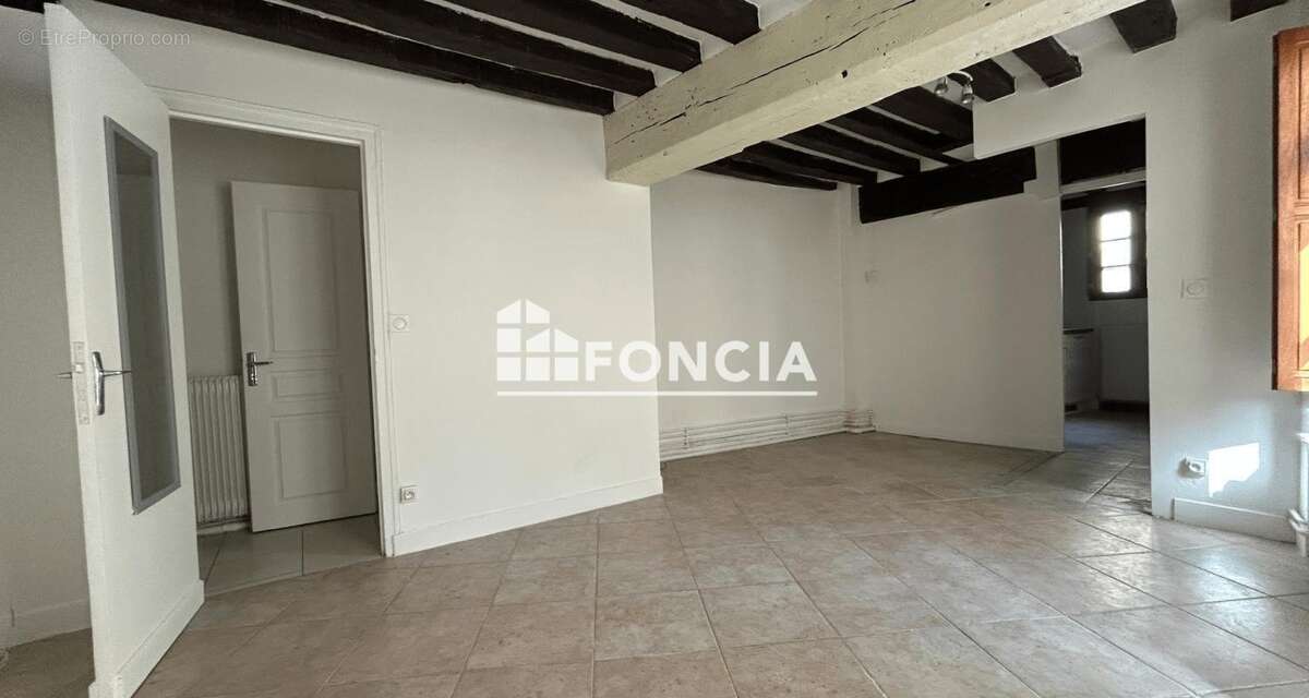 A Deux pas du Centre de CHARTRES Appartement de 1 Piéce - photo 3