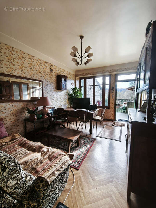 Maison à DORE-L'EGLISE