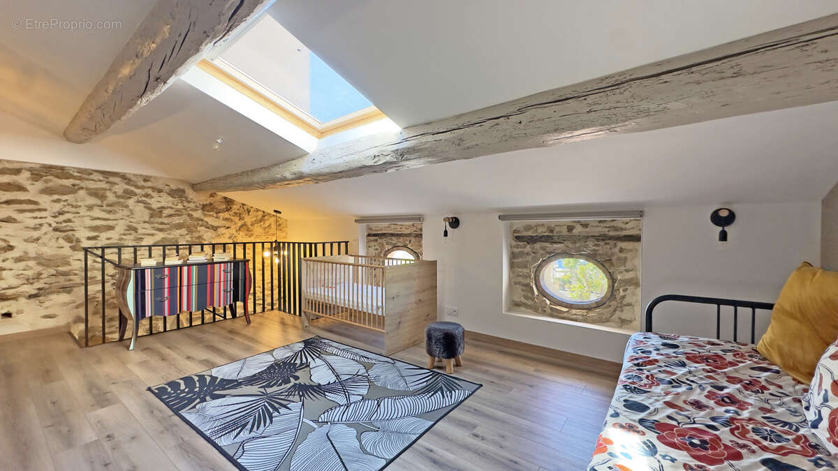 Duplex d'exception sur le port du Lavandou - photo 7