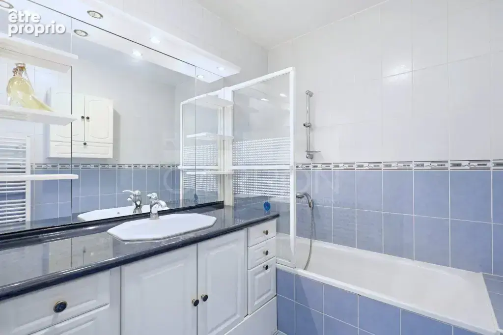 Appartement 70 m² à Villeurbanne  - photo 9