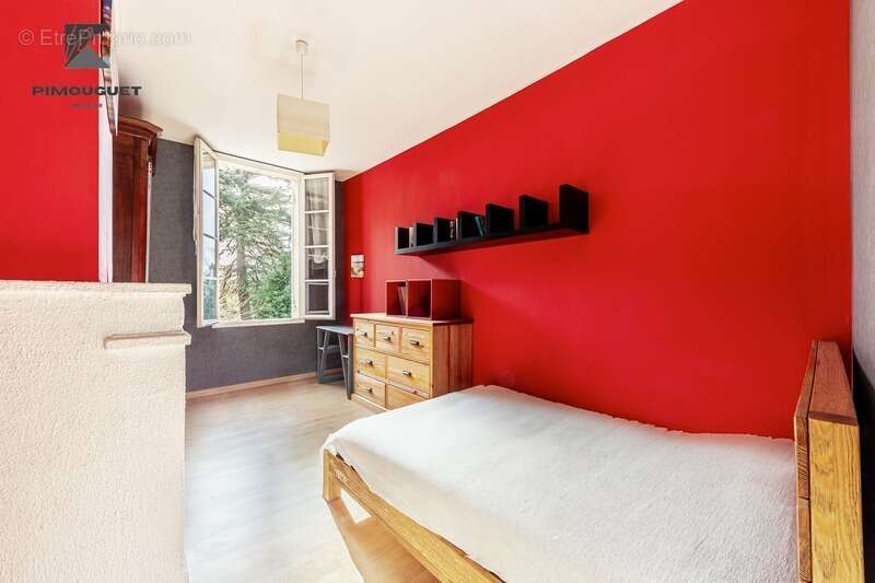 Maison à SAINT-EMILION