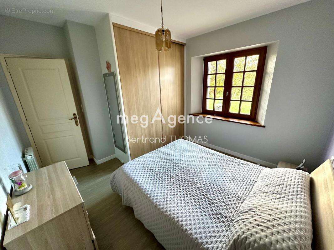 Longére avec dépendances sur 10149 m2 - photo 9