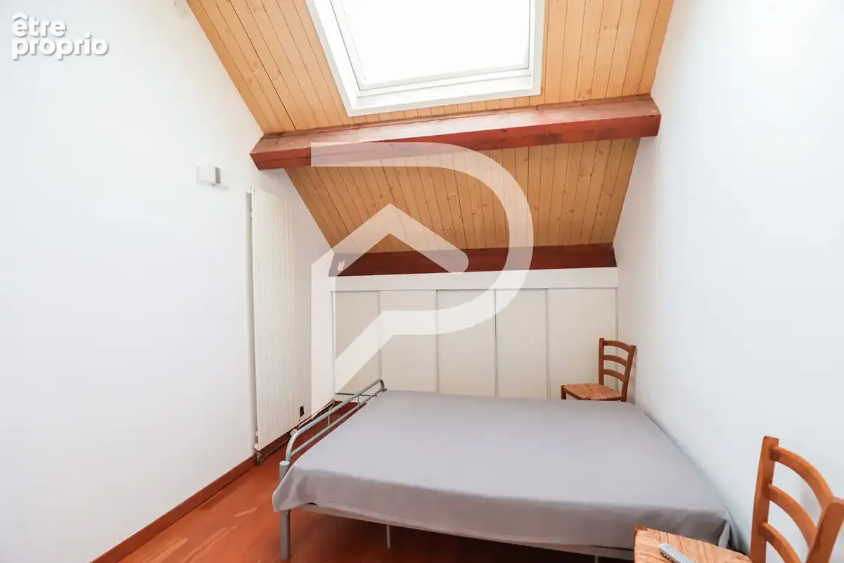 Immeuble Clamart 8 pièce(s) 184 m2 - photo 14