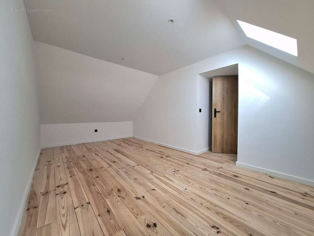 Maison 159 m² à Courgains  - photo 9