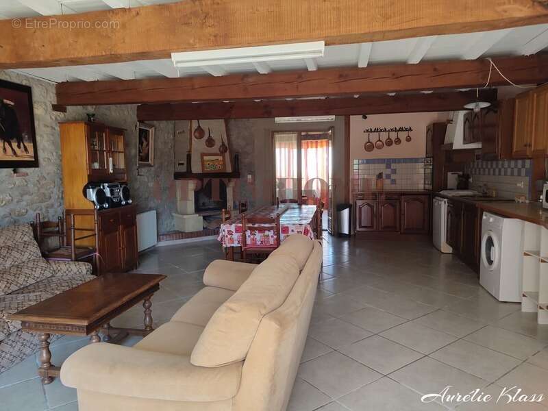 Maison à MEZERVILLE