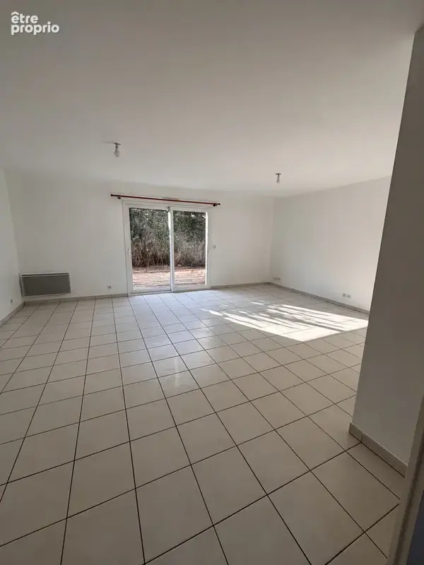 Vivonne - Maison de plain-pied recherchée et rare - 3 ch garage jardin - photo 5