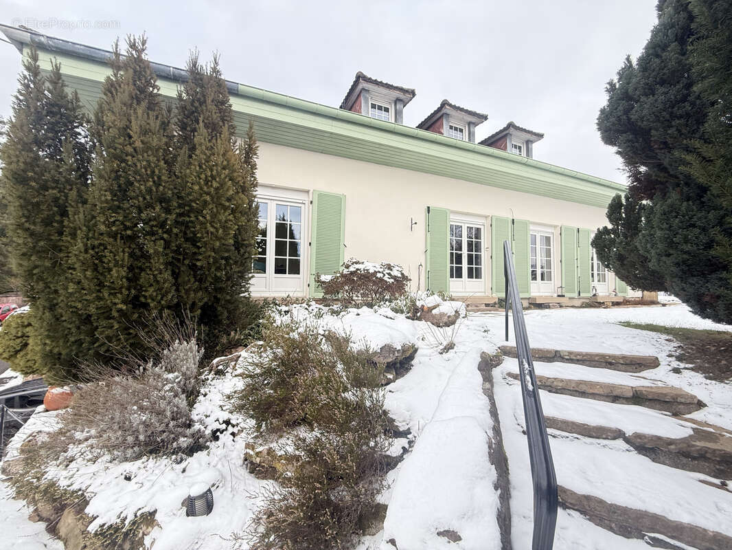 Maison à VILLE