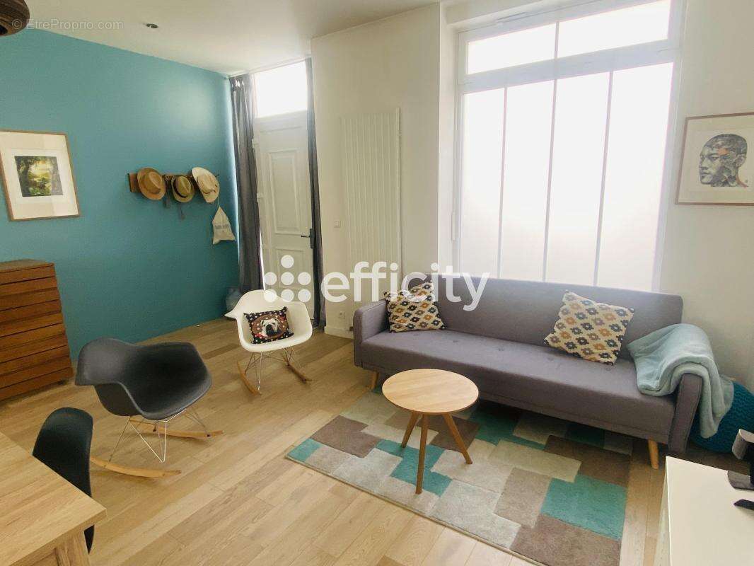 Maison à VILLEURBANNE