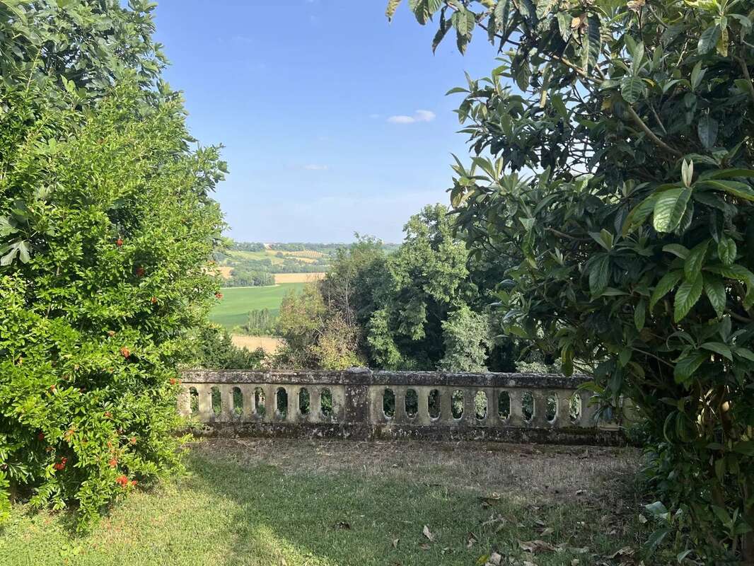 Maison à SAINT-CLAR