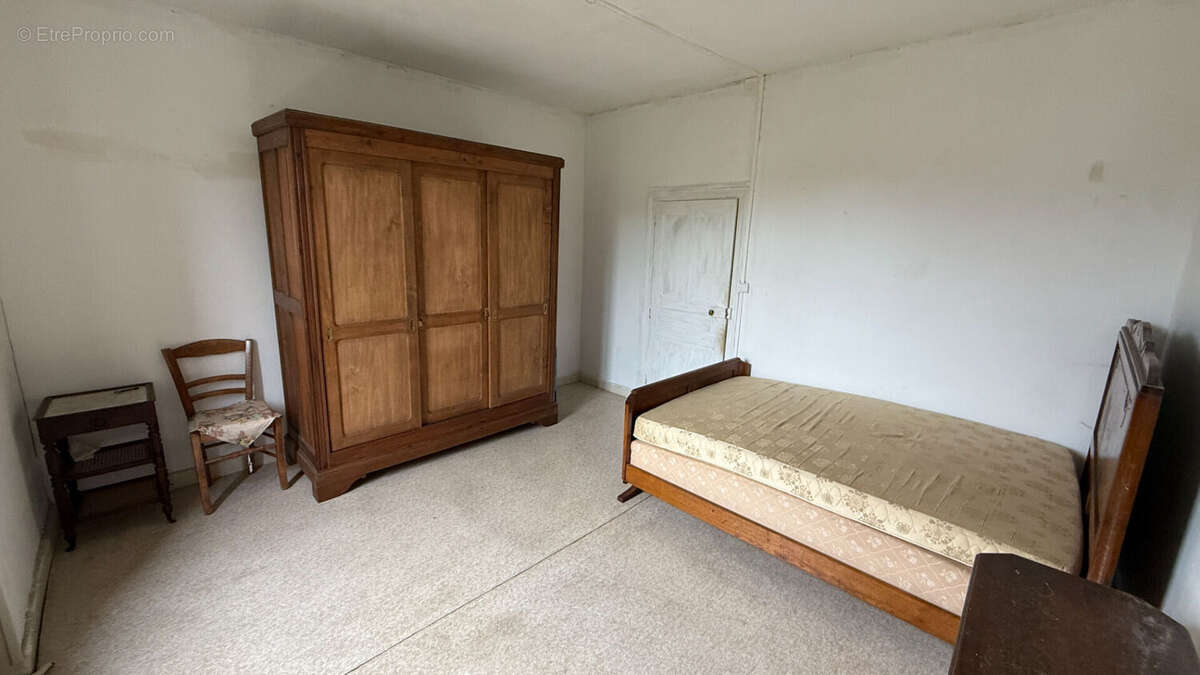 Maison à LAVAVEIX-LES-MINES