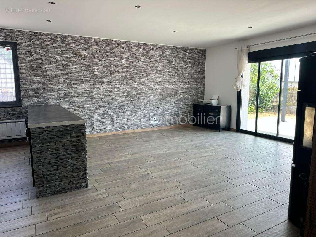 Maison familiale 155 m² – 4 chambres  – Terrain 1 377 m² – Auzouer-en-Touraine - photo 6