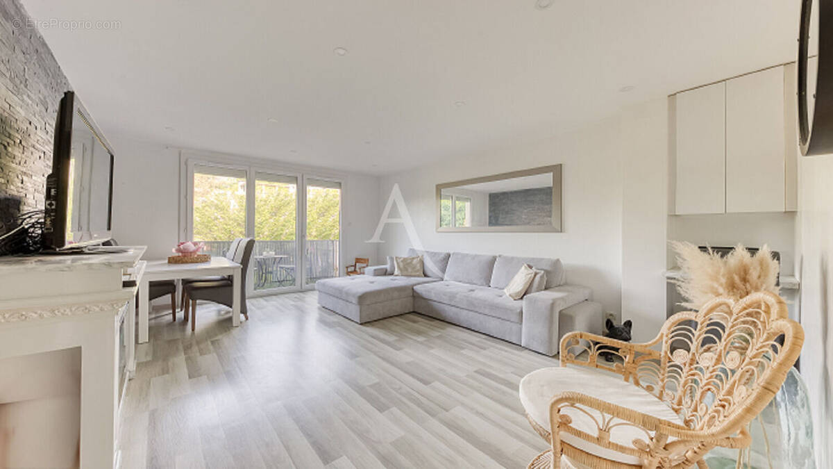 Appartement à OZOIR-LA-FERRIERE