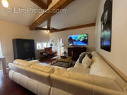 Appartement à COLLONGES-AU-MONT-D'OR