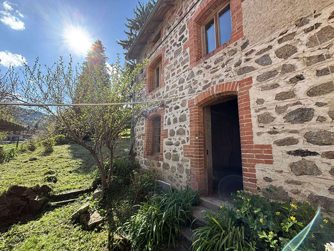 Maison à SAINT-RIRAND