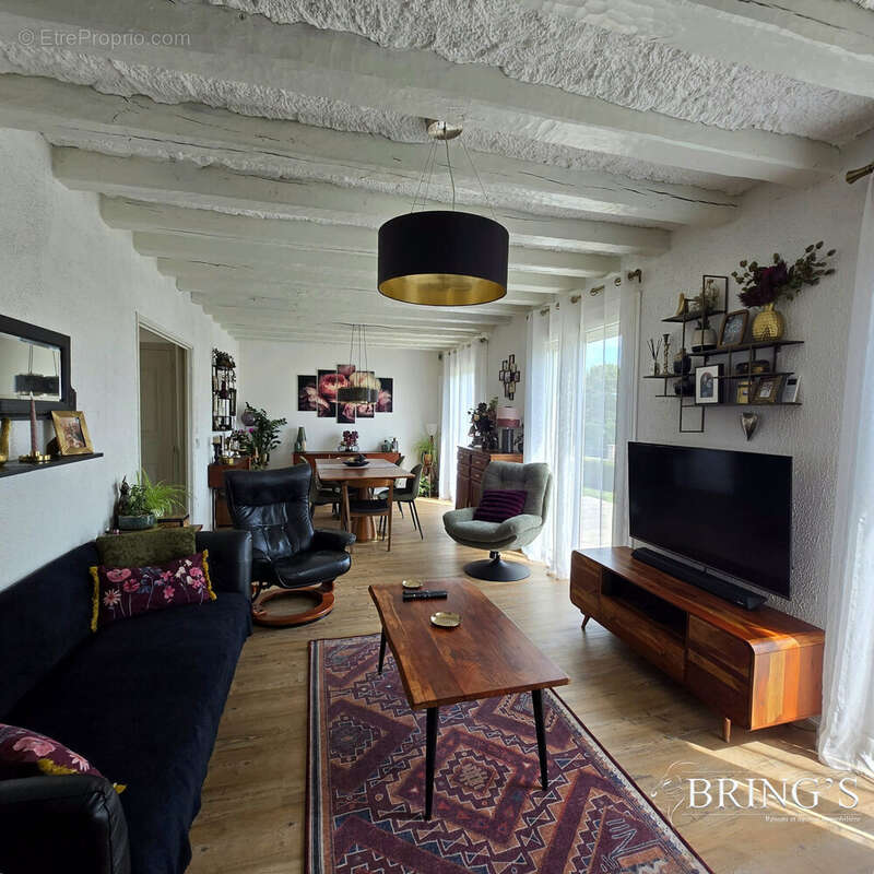 Maison 104 m² à Saint-Lubin-Des-Joncherets  - photo 9