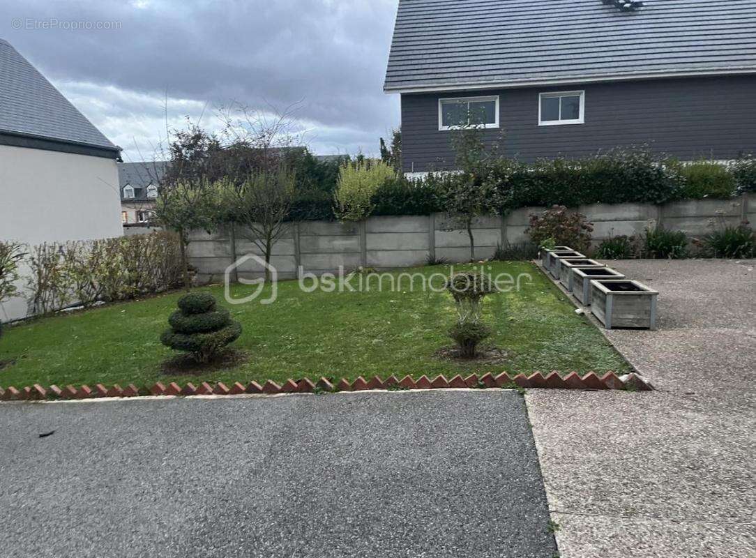 Maison à MONTIVILLIERS