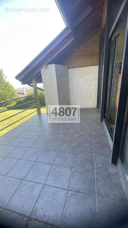 CRANVES-SALES   Ferme rénovée avec vue sur les montagnes et - photo 18