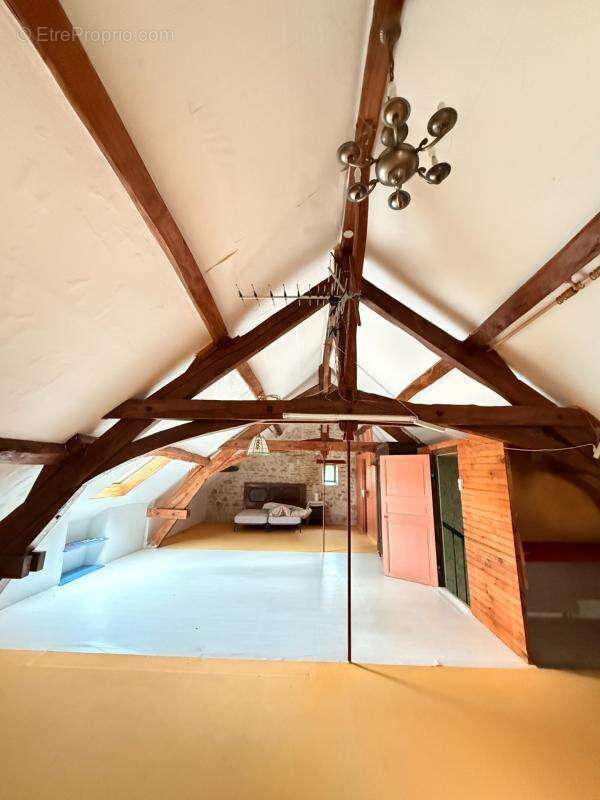 Propriété de caractère 284m² habitable, 5 chambres, annexe + grange sur terrain de 6885m² 197 000 € - photo 41