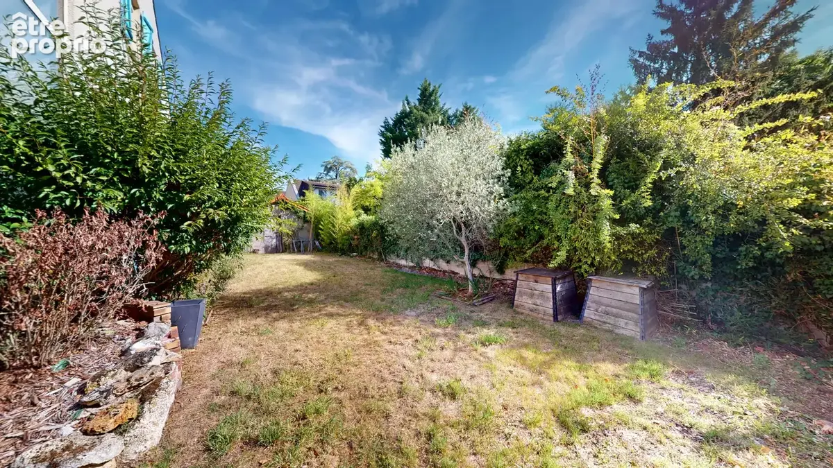 Maison 6 pièces 111 m² à vendre à Montfermeil (93370) - photo 3