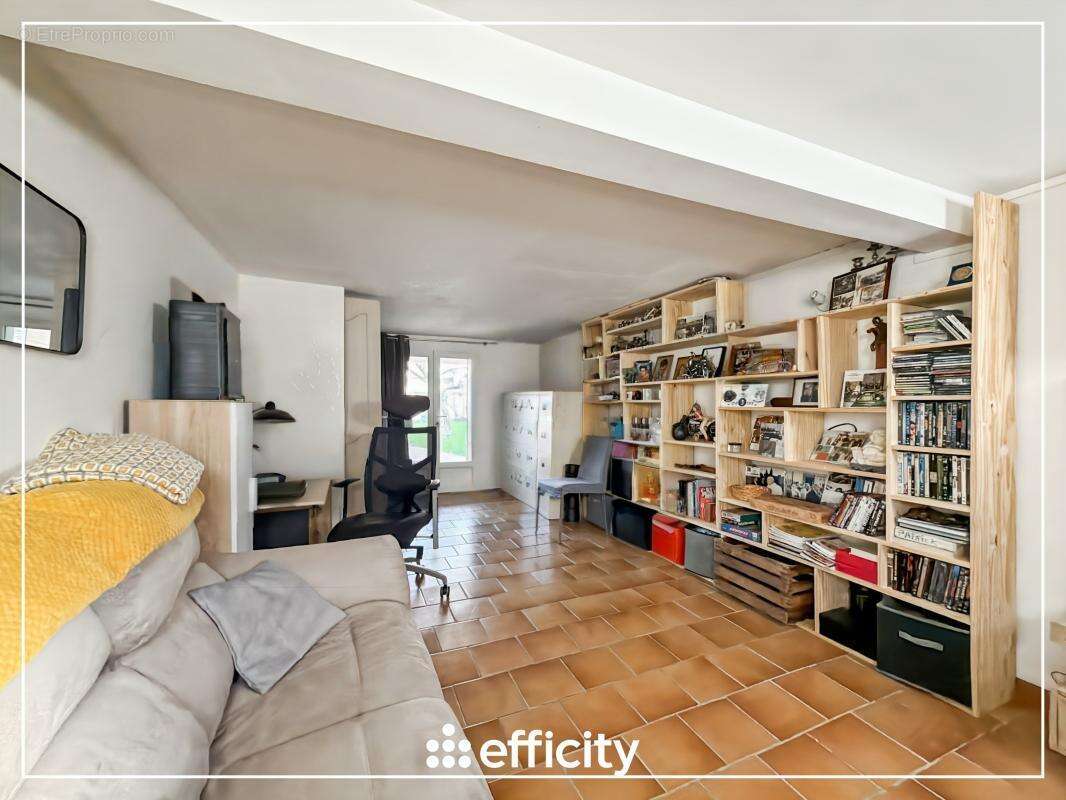 Maison à CHAMPS-SUR-MARNE