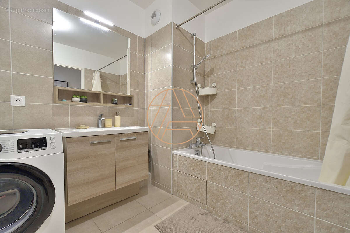 Appartement à SAINT-MAUR-DES-FOSSES