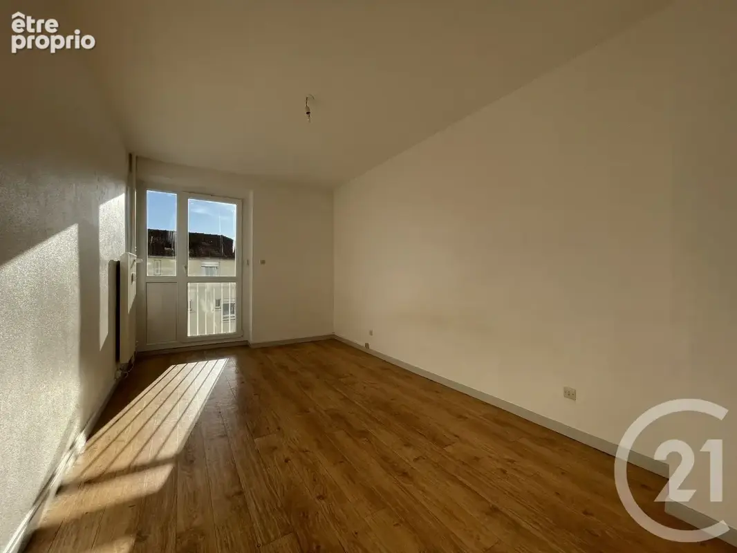 Appartement 3 pièces 70 m² à vendre à Epinal (88000) - photo 4