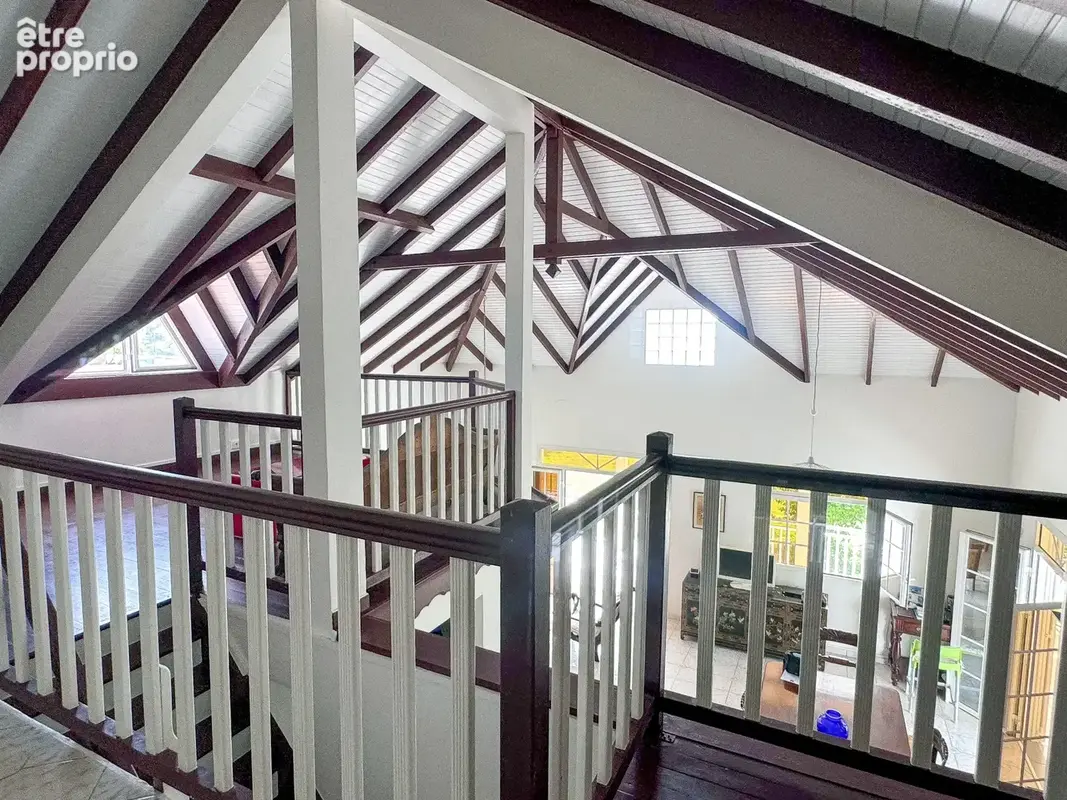LE MOULE — Maison familiale avec vue mer + appartement T3 indépendant  Terrain de 4 840 m2 constructible - photo 23