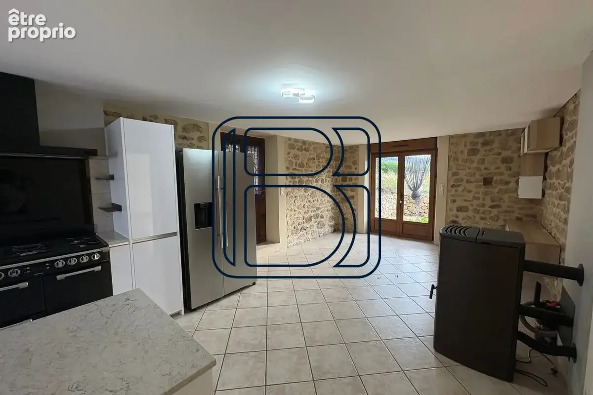 Maison 8 pièces 98 m² à vendre à Marat (63480) - photo 4