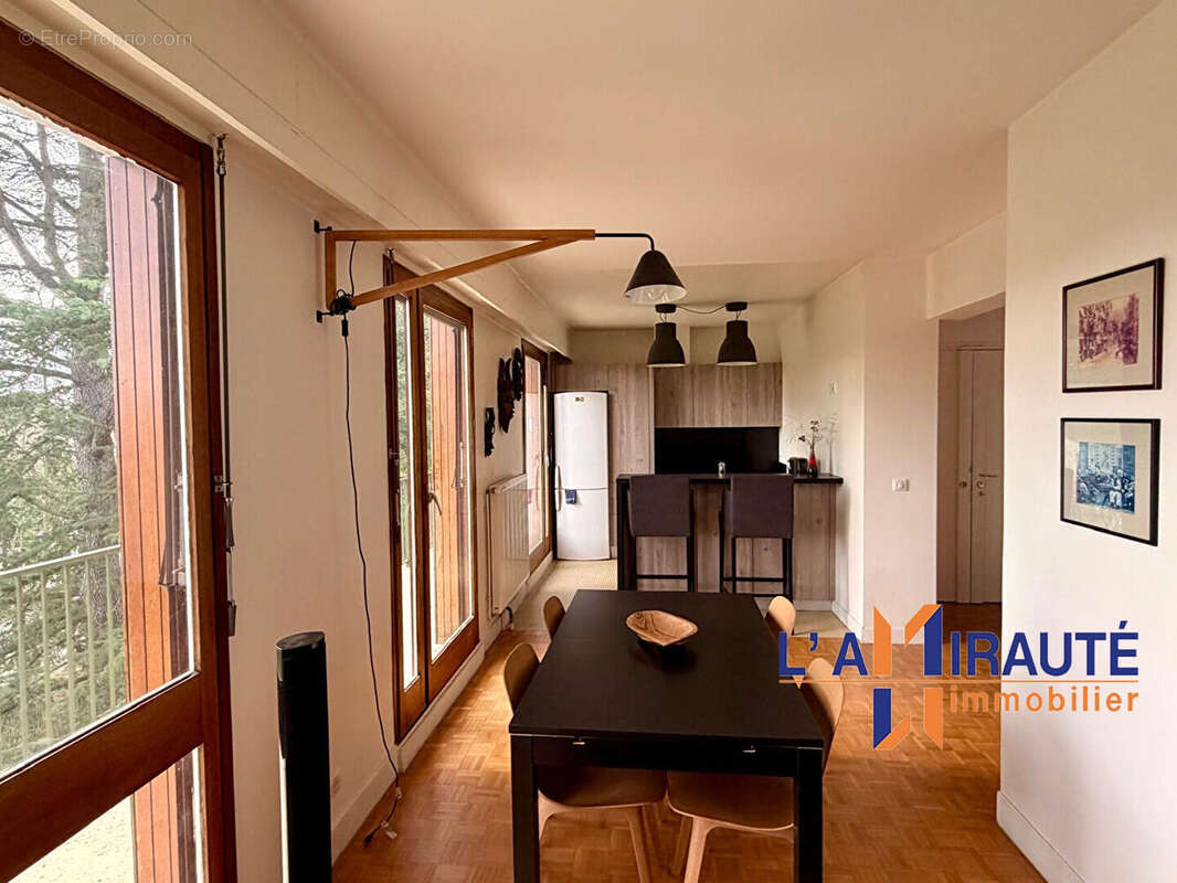Appartement à MAISONS-LAFFITTE
