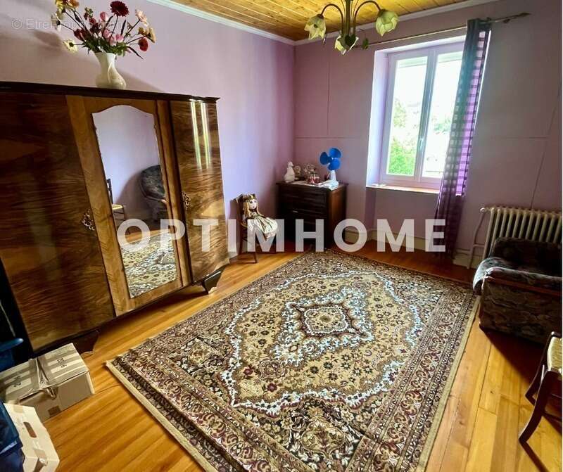 Maison à VIEU-D'IZENAVE